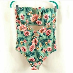 NWT Shade & Shore One Piece Swimsuit Floral 32DD